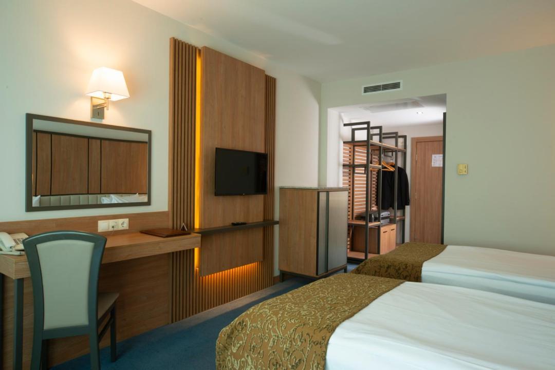 Legends Hotel Софія Екстер'єр фото