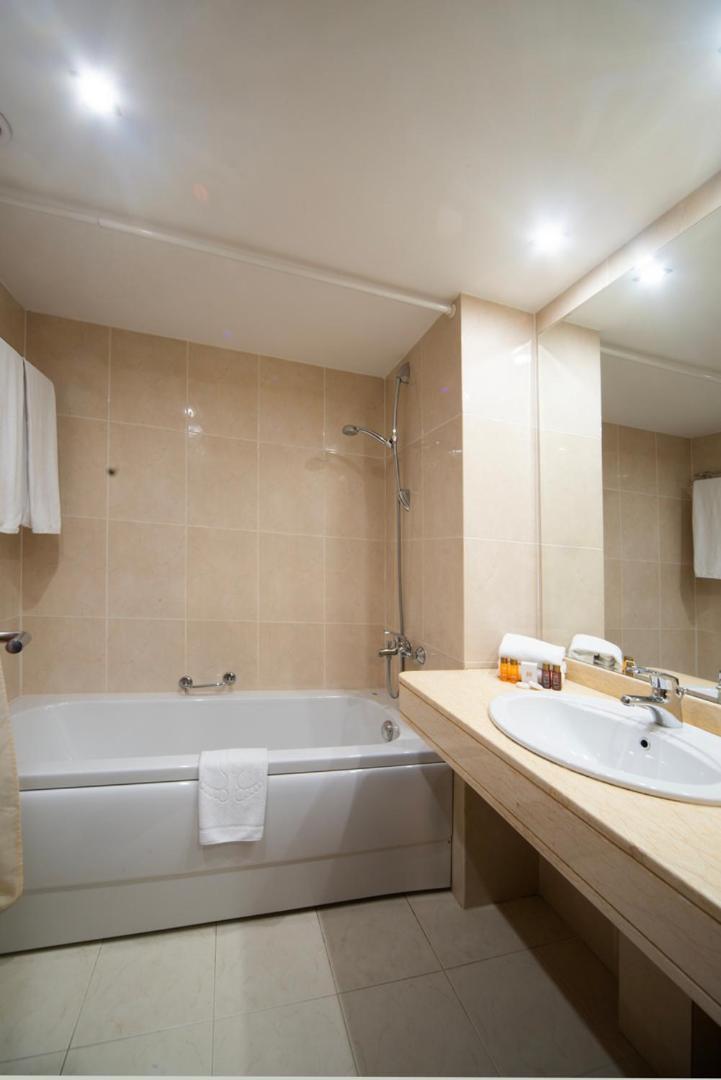 Legends Hotel Софія Екстер'єр фото